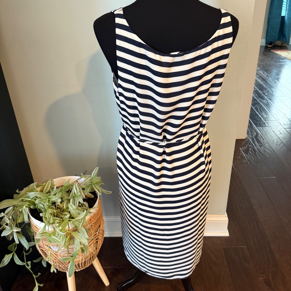 Loft Size Large Sleeveless Dress - Picture 2 of 3